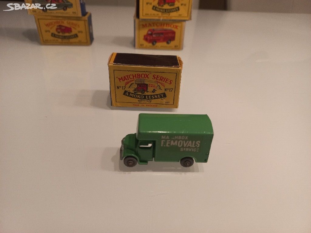 Matchbox rw no.17 Bedford Removals Van