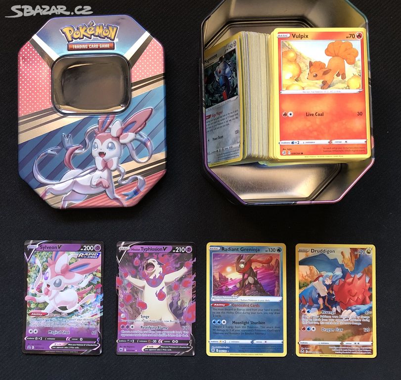 Pokémon karty. 270ks + Sylveon Box.