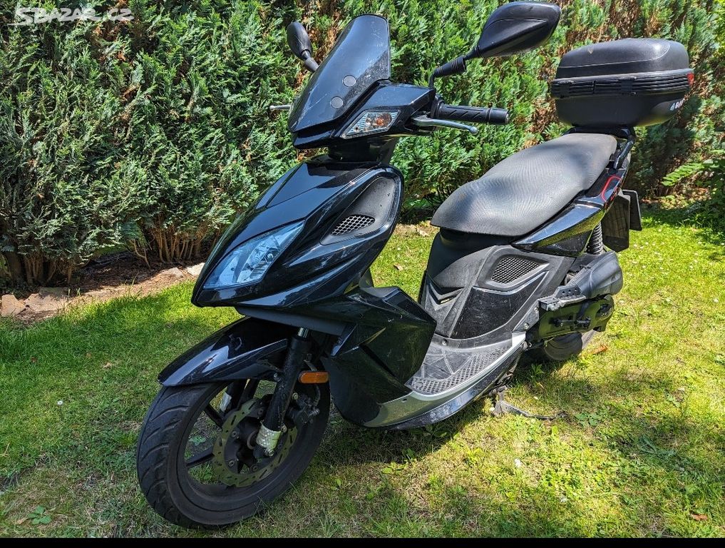 Skútr Kymco Super8 50 2T