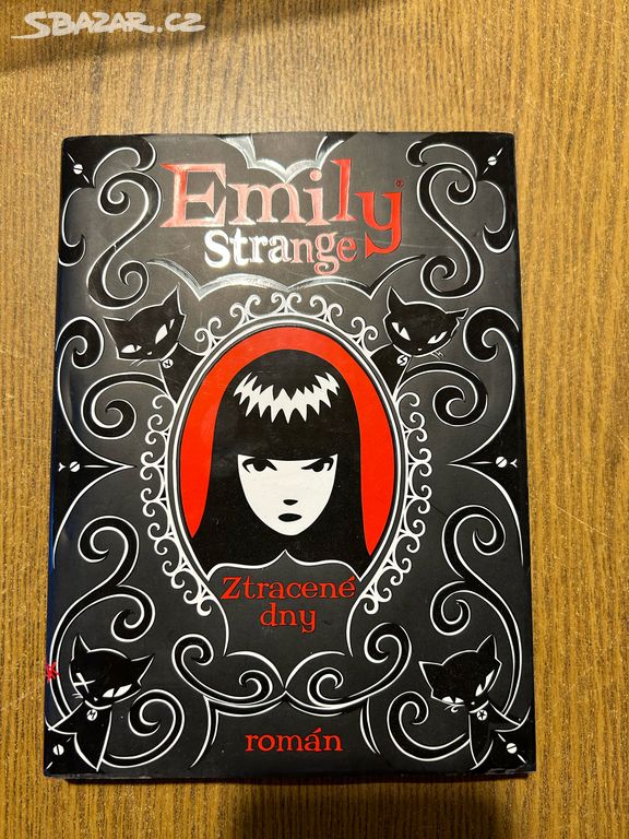 Kniha Ztracené dny (Emily Strange)