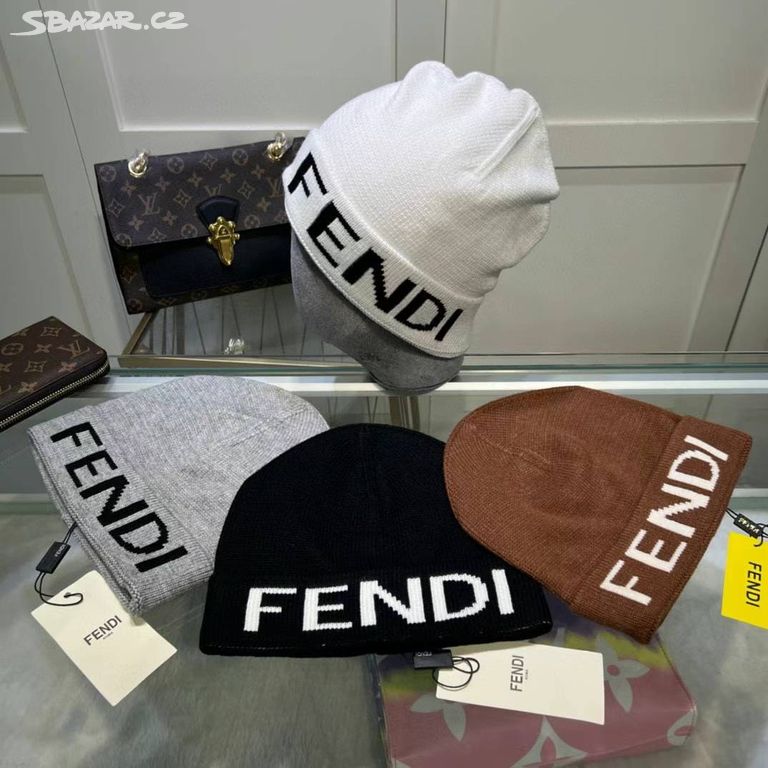 Dámská teplá čepice Fendi