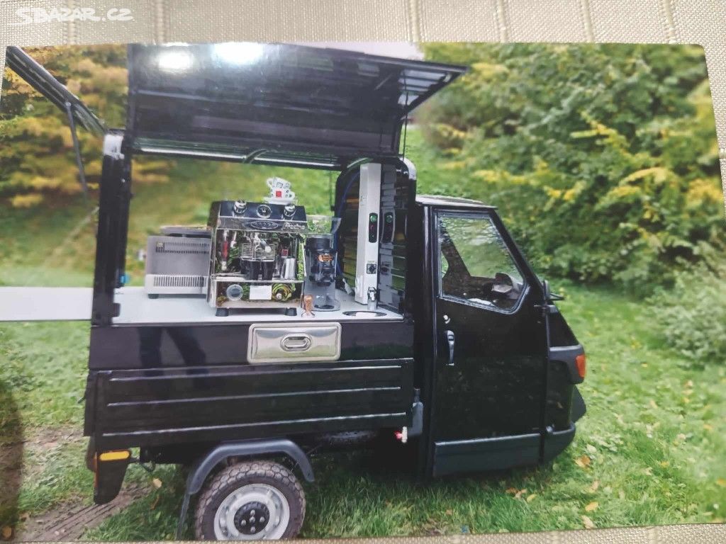 Mobilní stánek Piaggio APE 50 vč.přívěsu