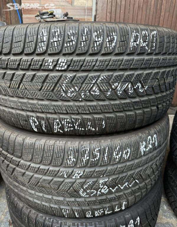 275/40 r21 Pirelli.