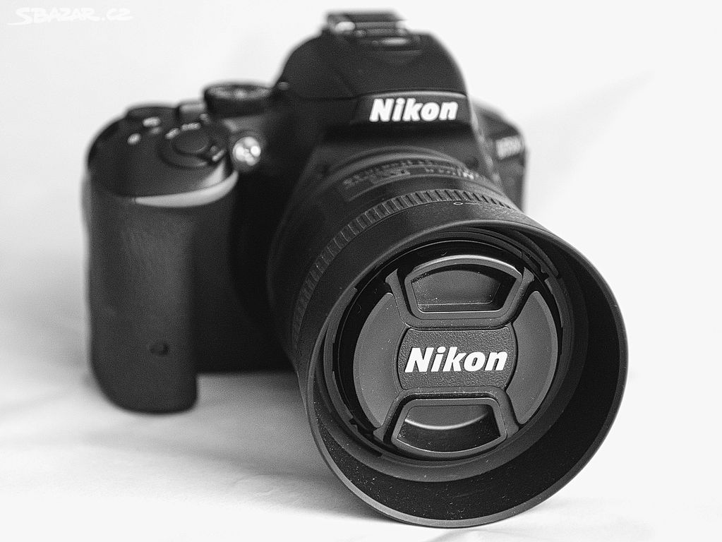 Nikon D5500 s příslušenstvím