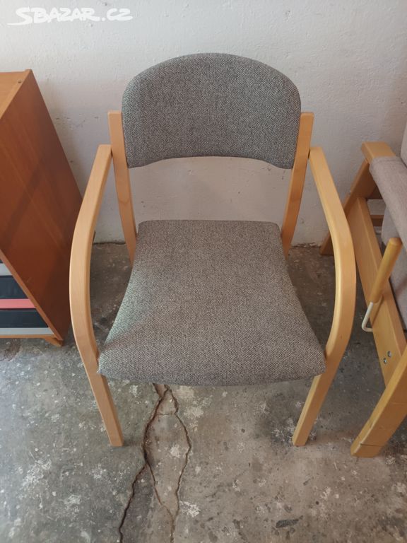Židle Twist s područkami výroba Jech Dobruška