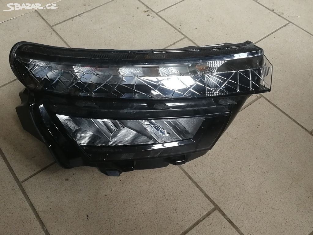 ŠKODA KAMIQ , PP LAMPA ,LED , 658941016