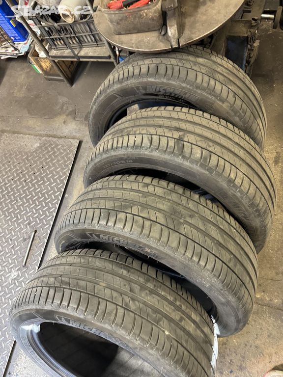 Michelin 225/50 R18