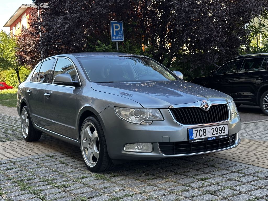 Škoda Superb II 1.8 TSI Xenony Navigace ALU R18