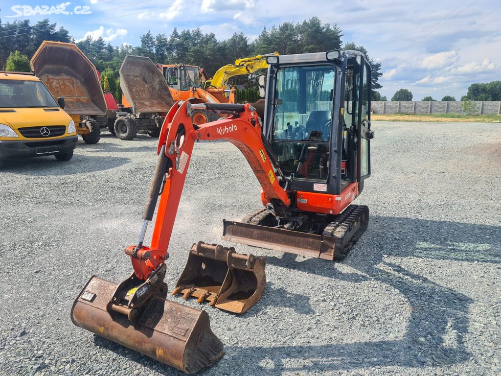 Minibagr Kubota KX016-4