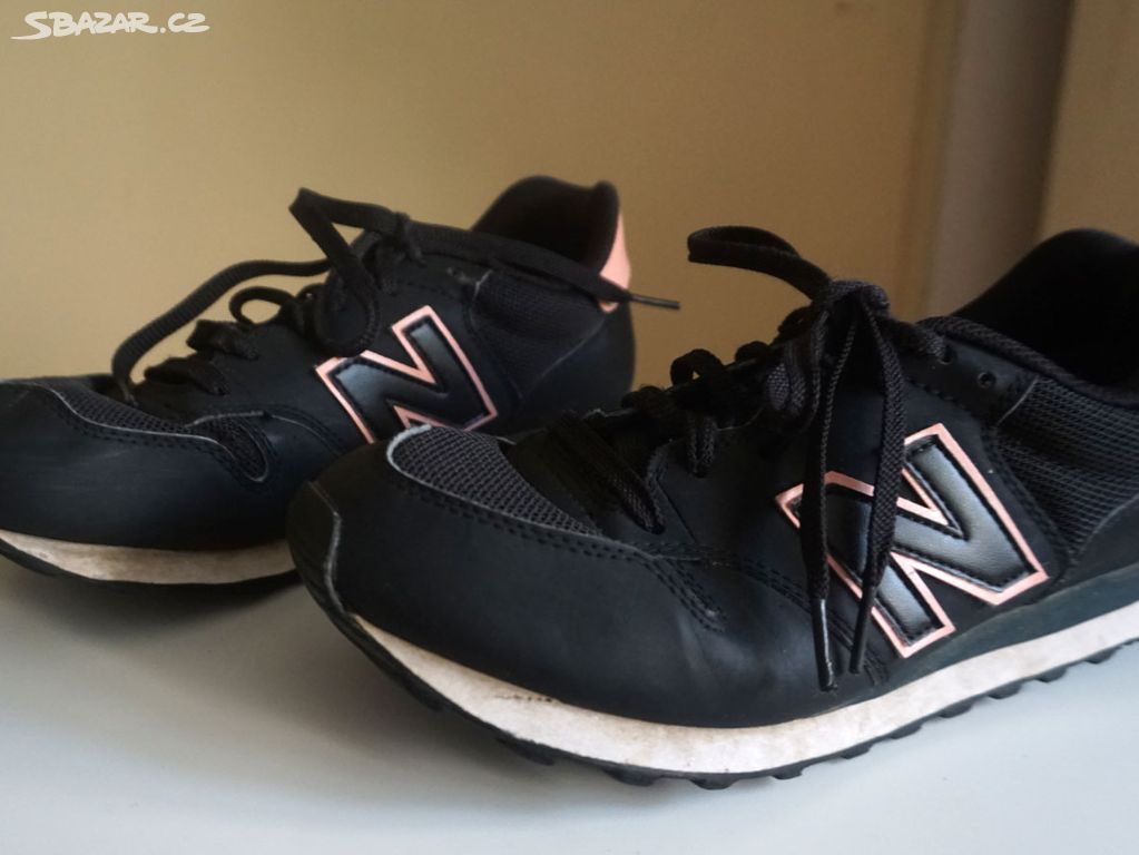 Dámské tenisky zn. NEW BALANCE vel.41,5 hezký stav