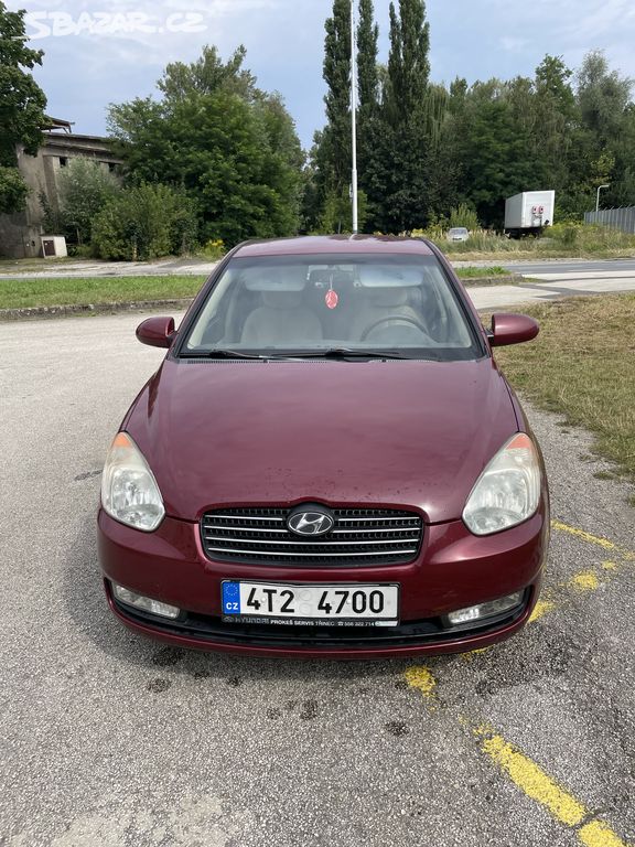 Hyundai accent