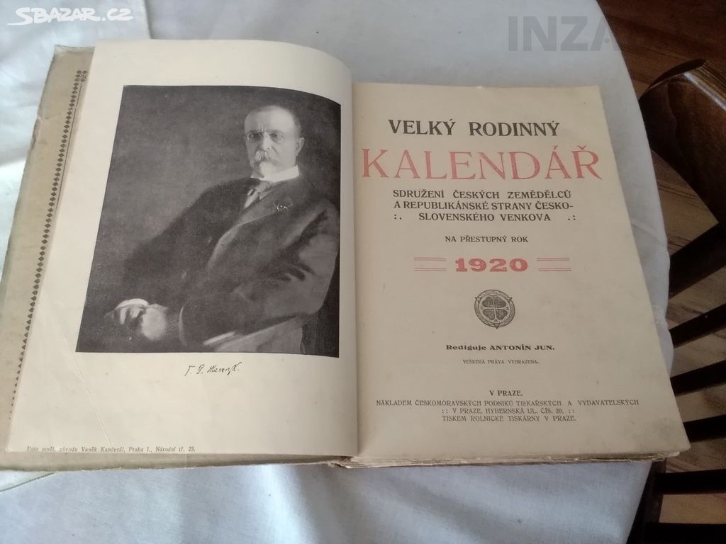 Velký starý rodinný kalendář na rok 1920