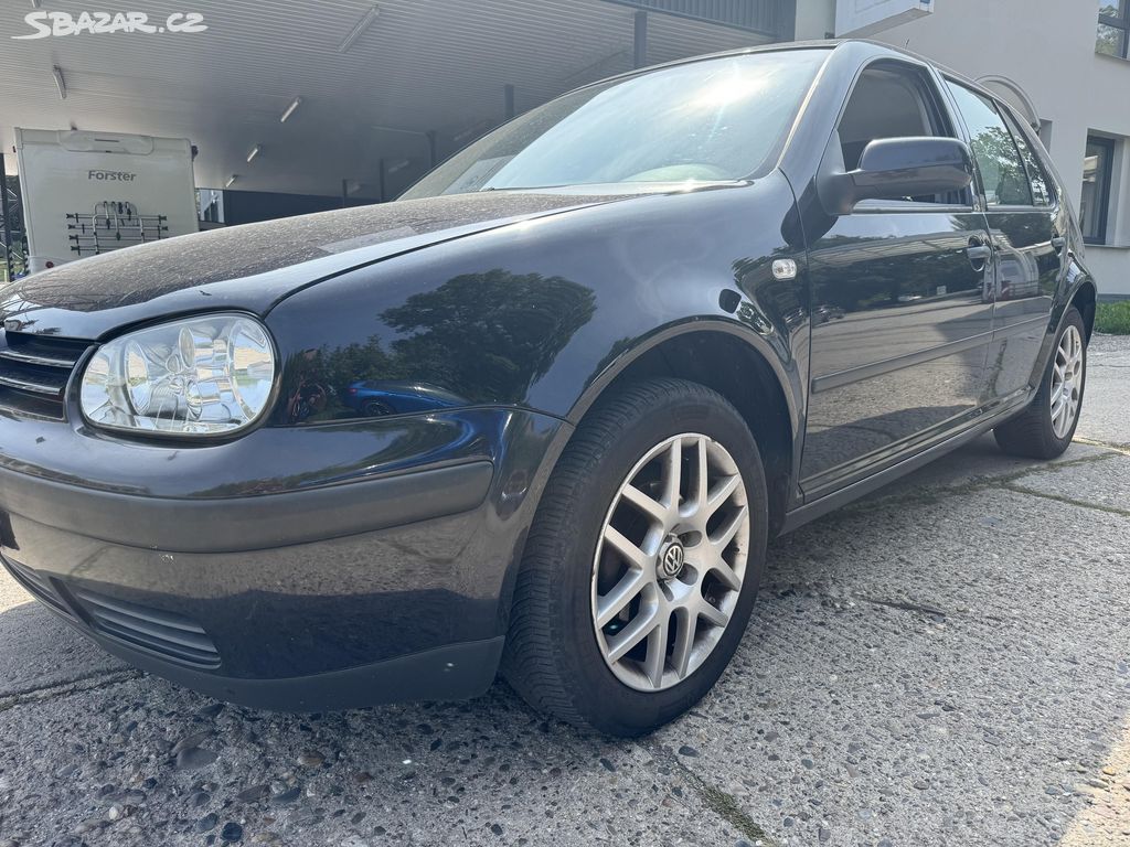 VW Golf OCEAN 1,6 74 kW automat