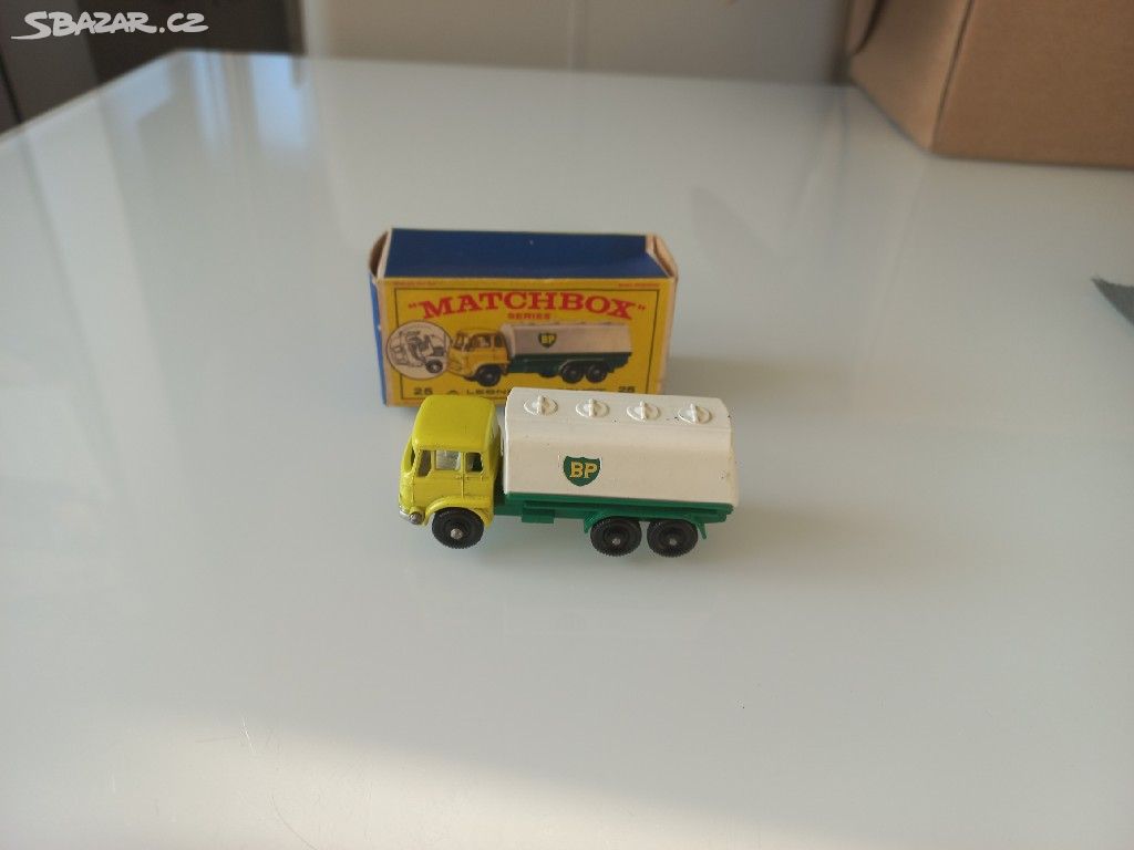 Matchbox tw B.P. Tanker no.25