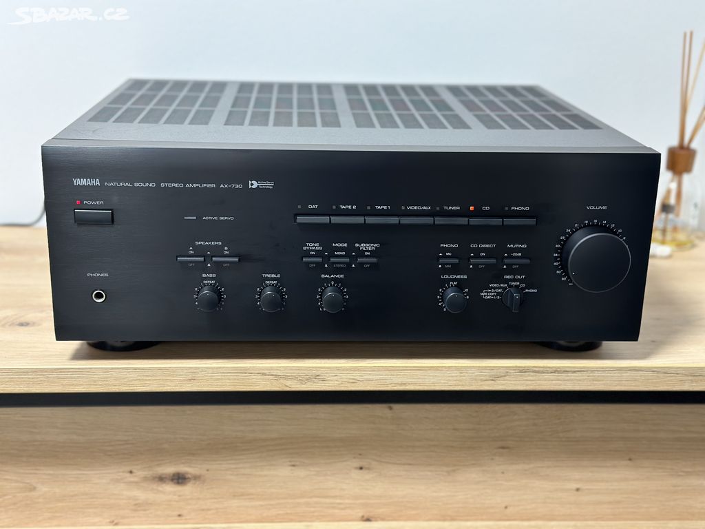 YAMAHA AX-730 KVALITNÍ STEREO ZESILOVAČ 110 WATT !