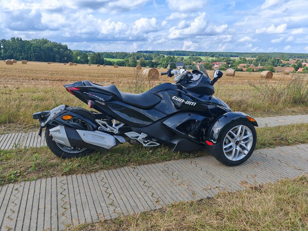 Can am Spyder RS, Rotax, Fox, 2015, dovoz.