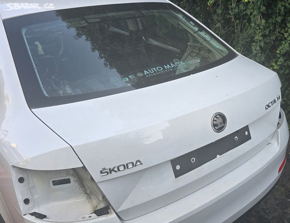 Víko kufru se sklem Škoda Octavia 3 krátká