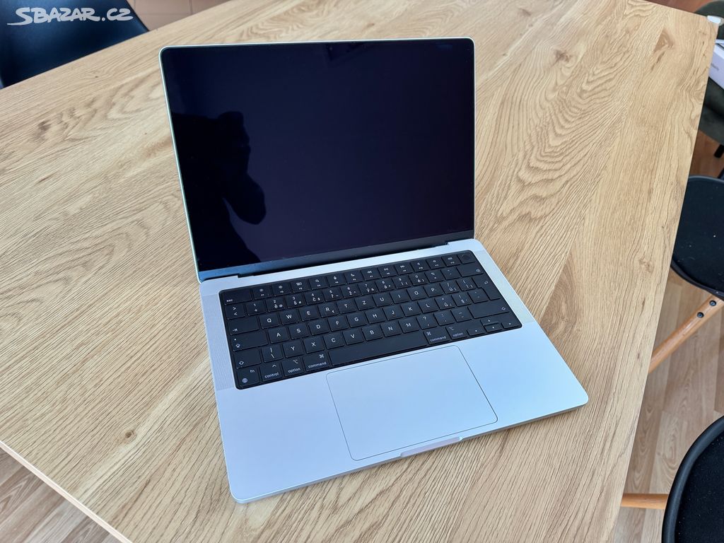 Apple MacBook Pro 14 M1 v perfektním stavu