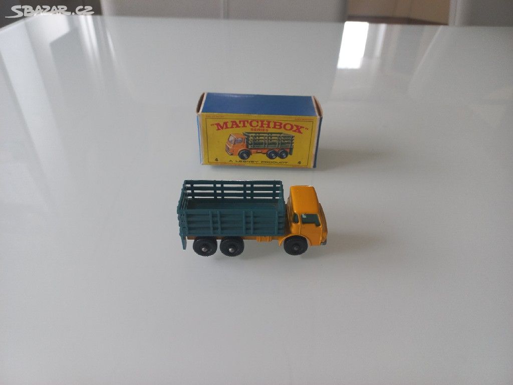 Matchbox rw no.4 Stake Truck