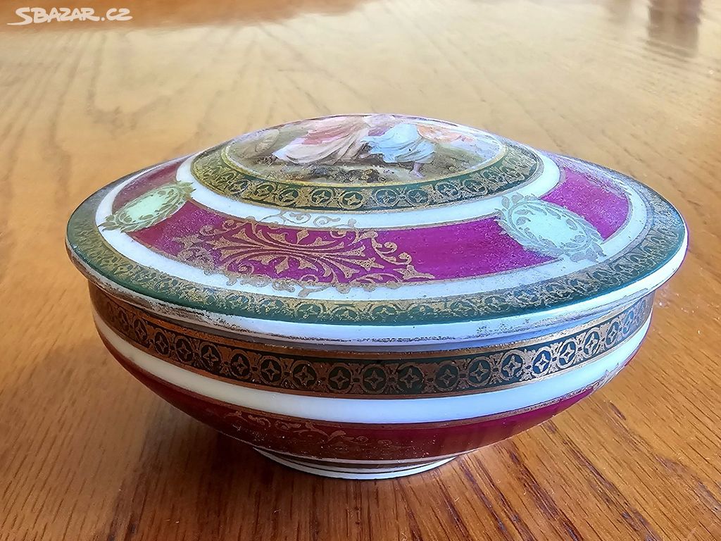 Starožitná porcelánová šperkovnice