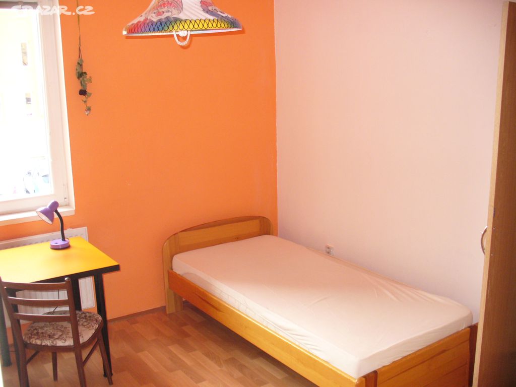 Pronájem pokoje ČB - ROOM FOR RENT