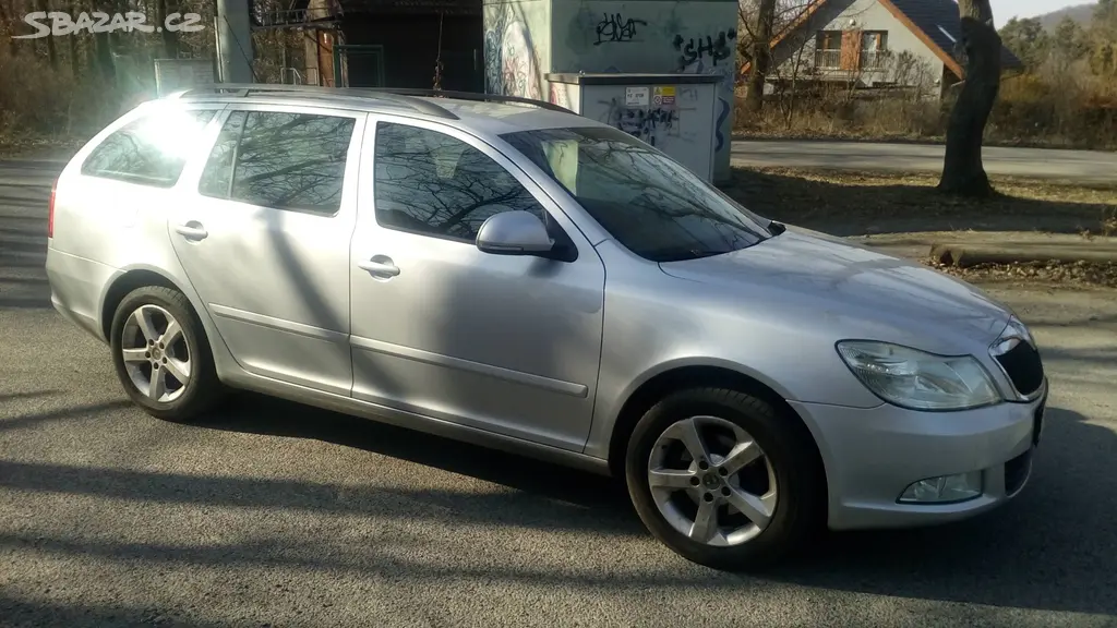 Škoda Octavia combi II 1.9 TDI Elegance 77 kW-CZ - fotka 6