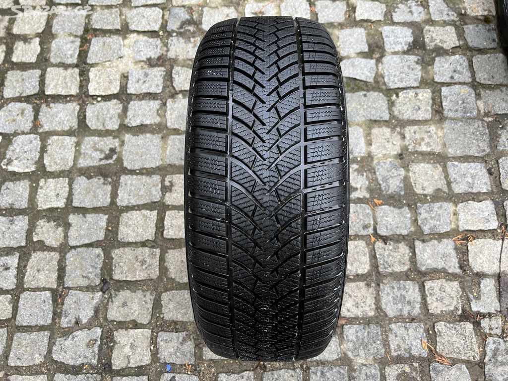 225 55 16 R16 zimní pneu Semperit Speed-Grip 3