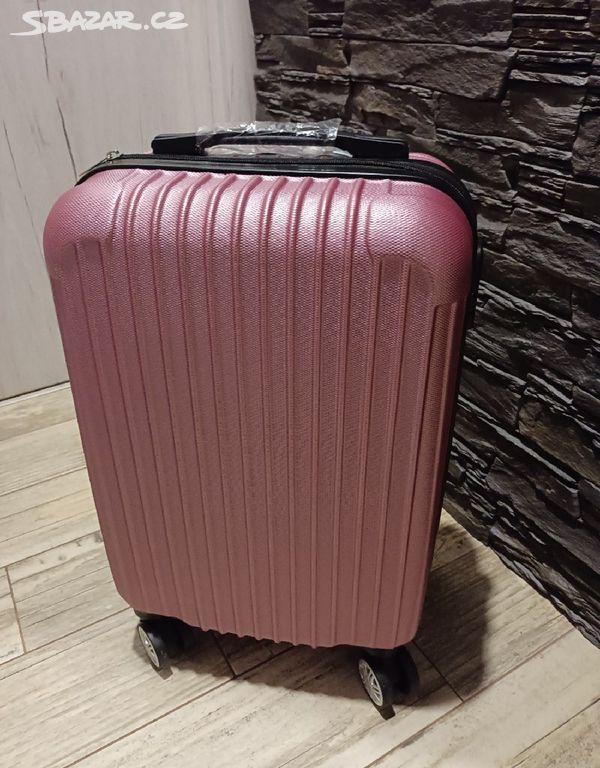 Nový růžový větší kufr Gonser 72 litrů