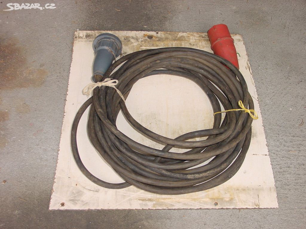Prodlužovací kabely - 2x foto