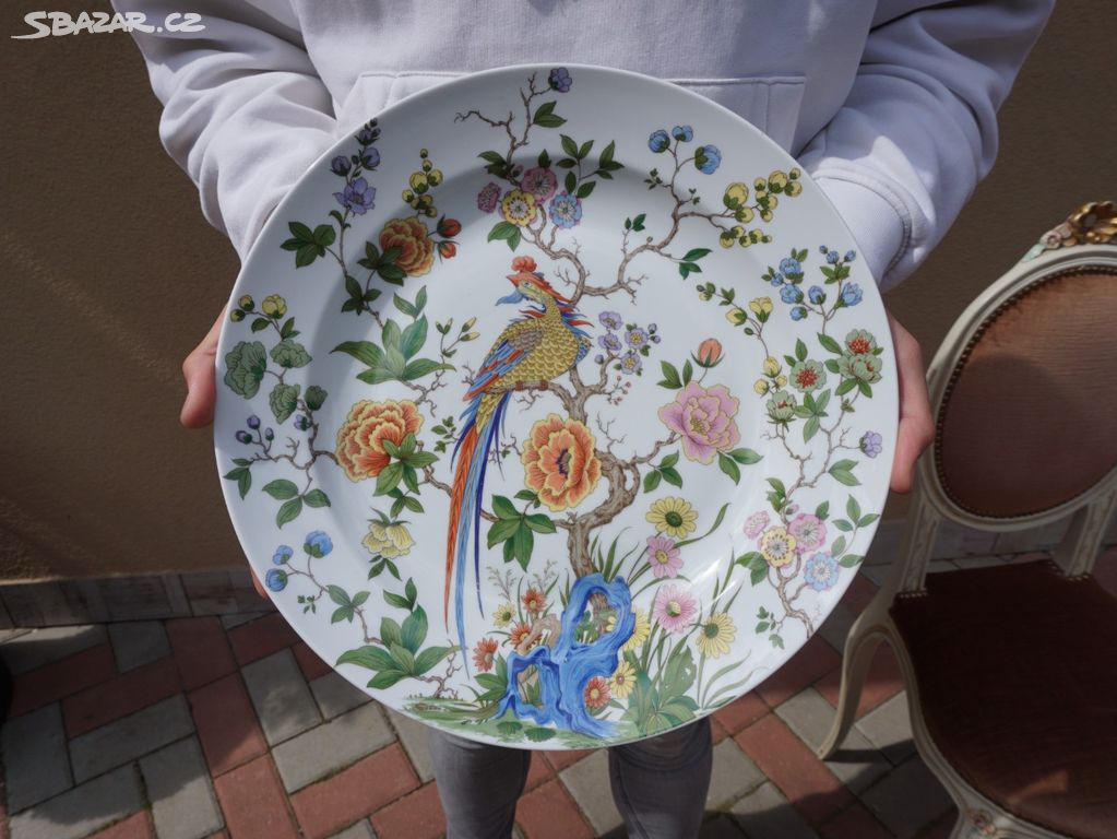 Porcelánový malovaný zlacený obrazový talíř značen