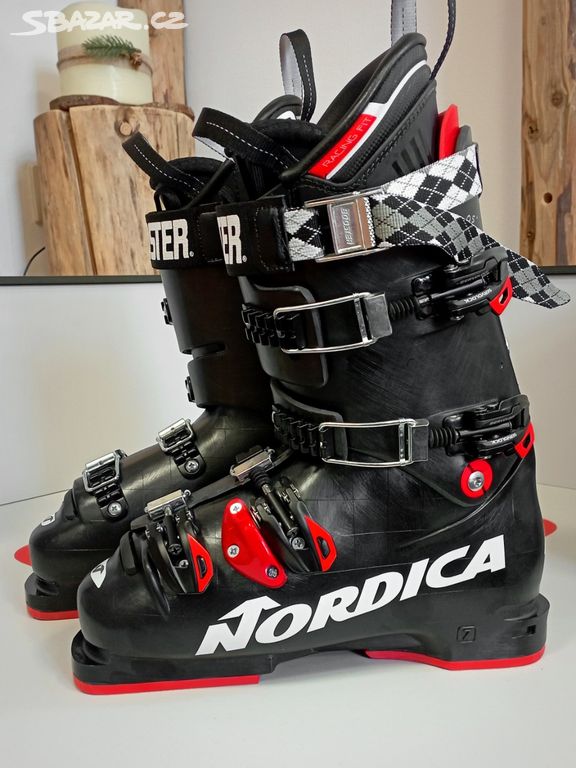 Nové lyžáky Nordica Dobermann WC Factory, vel. 265
