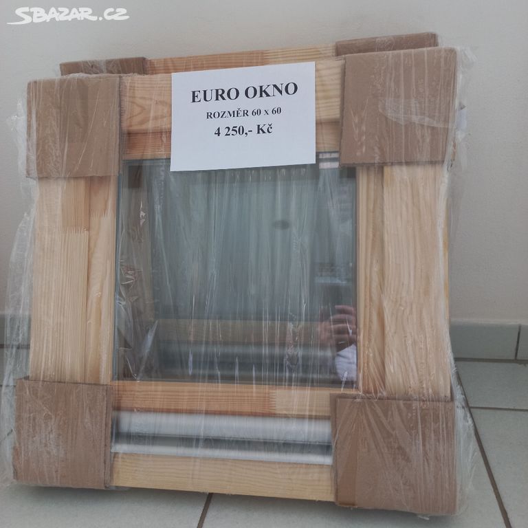 Dřevěné EURO okno 60x60 cm