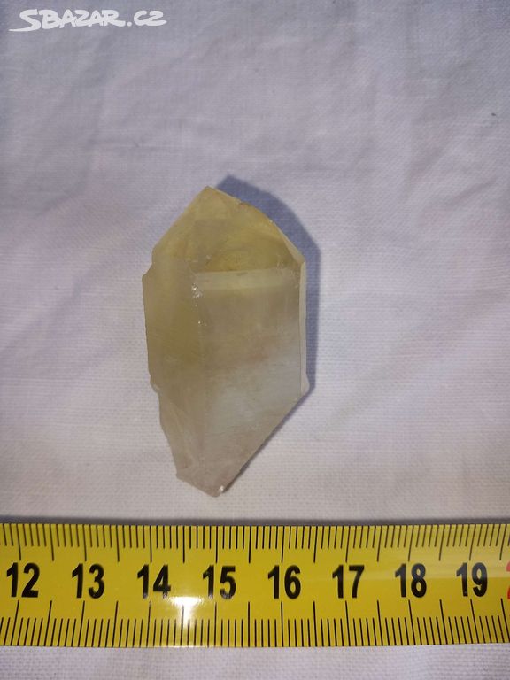 Kámen, minerál, nerost  krystal citrínu