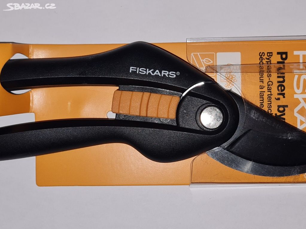 Fiskars P26 SingleStep - Zahradní dvoučepel nůžky