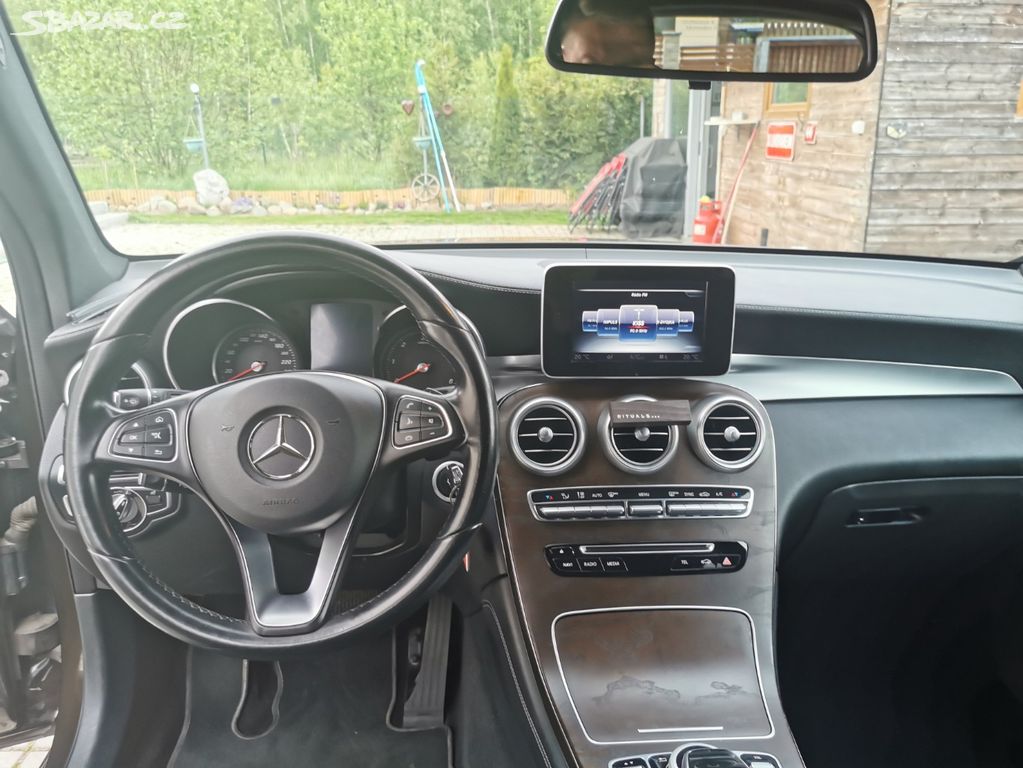 Mercedes benz glc