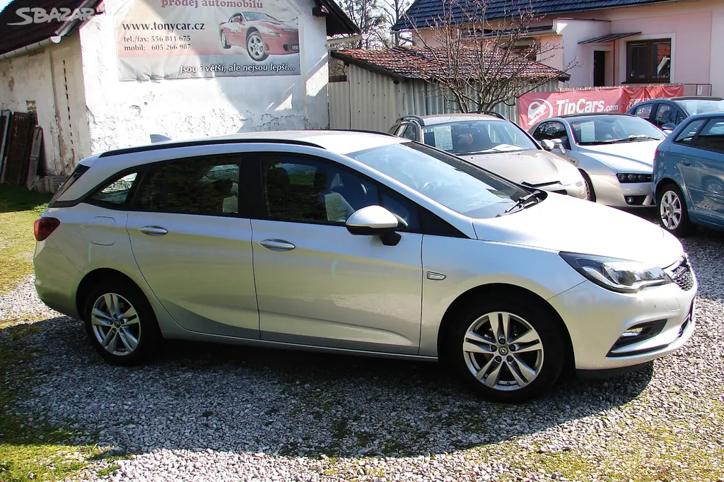 Opel Astra K 1.6 CDTi 110PS ST NAVI - fotka 4
