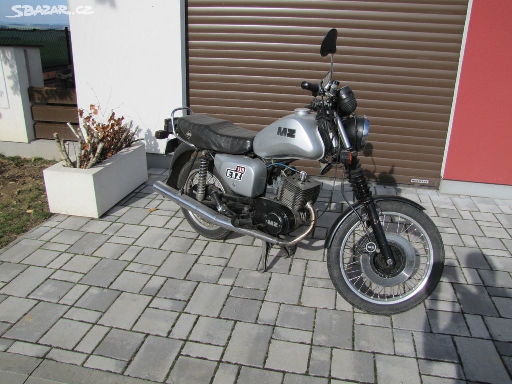 Motocykl MZ ETZ 150
