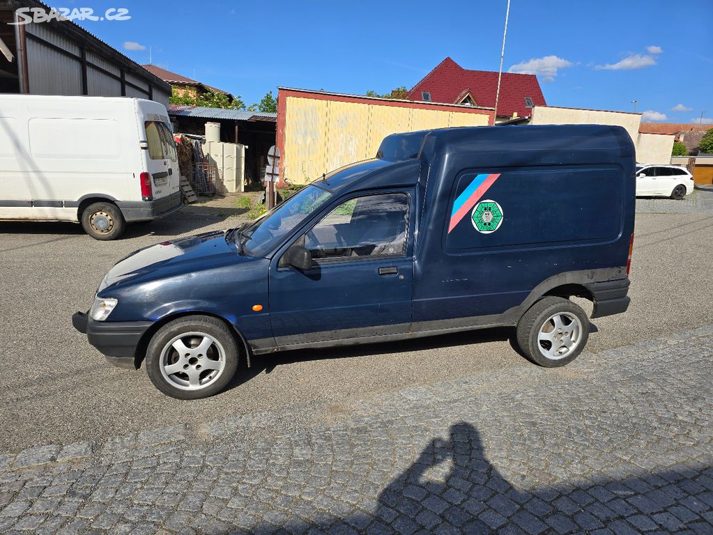 Ford Courier 1.8 Diesel pick up