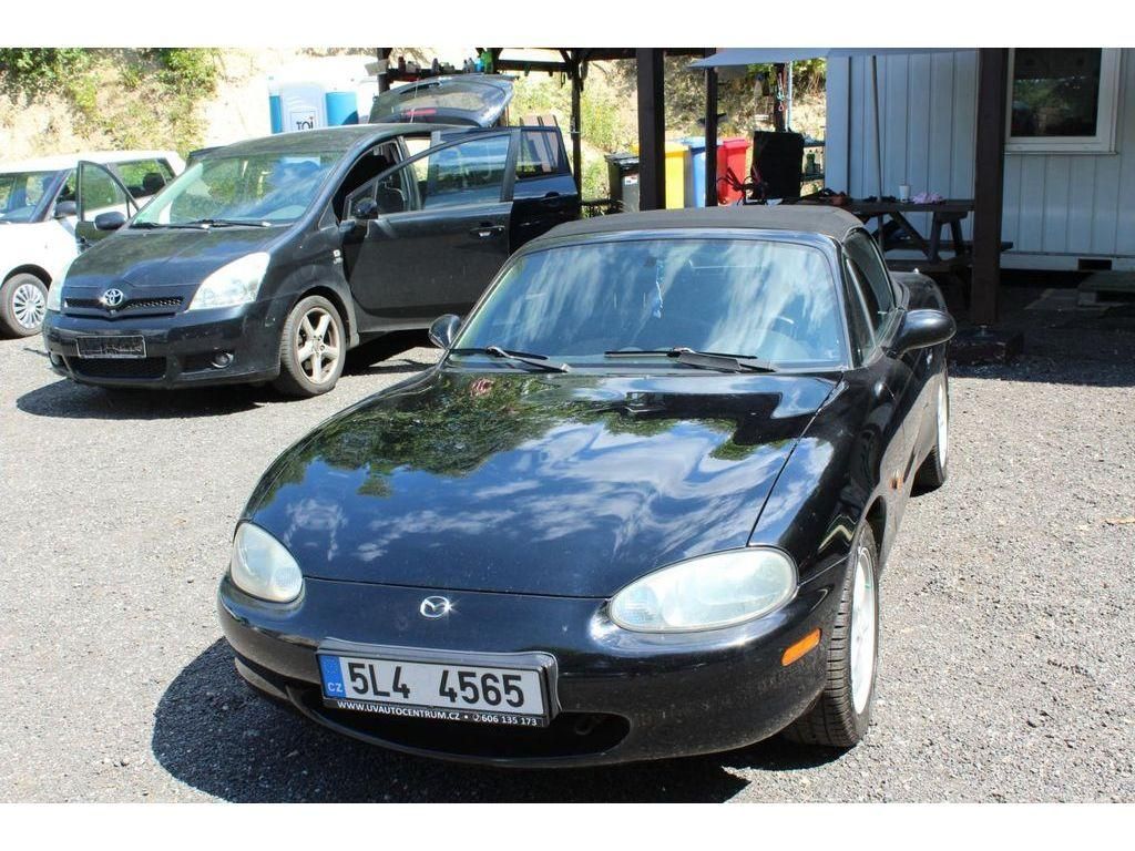 Mazda MX-5, 1.6i Kabrio