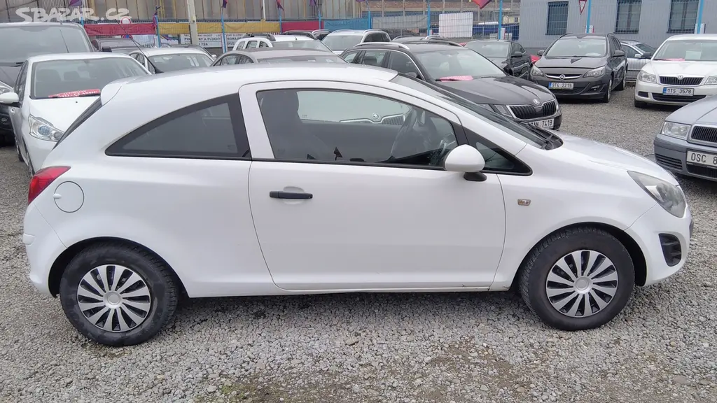 OPEL Corsa 1,0i Comfort ČR - fotka 3