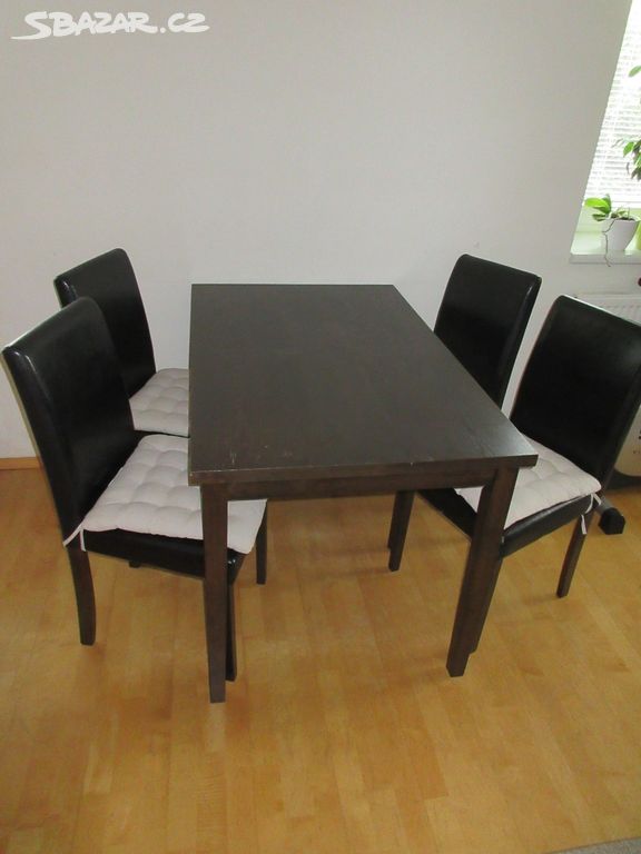 Stůl se 4 židlemi - barva wenge