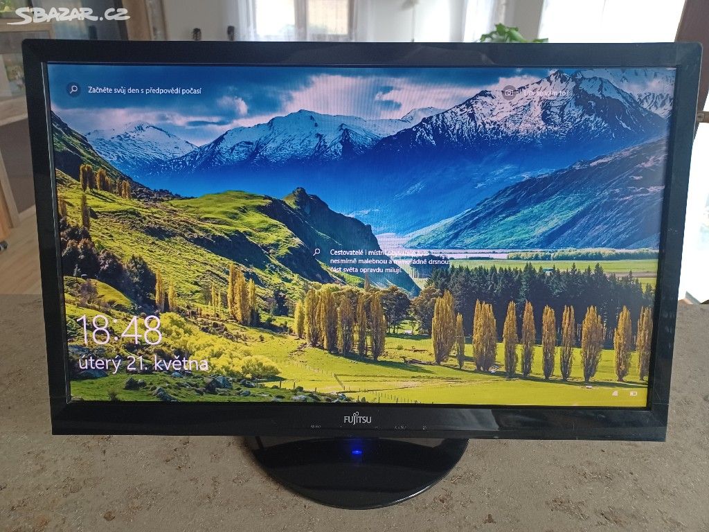 LCD monitor Fujitsu L22T-4, 22".