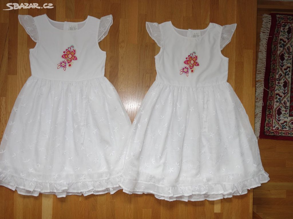 2x bílé sváteční šaty vel.110/116 pro dvojčata
