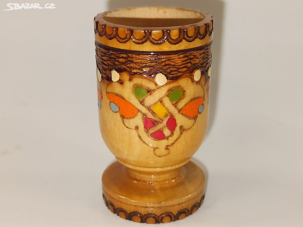 Retro dřevěná malovaná dekorace - mini pohárek