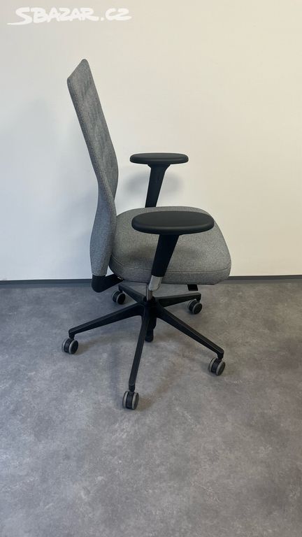 Kancelářská židle Vitra id trim pc 20tis