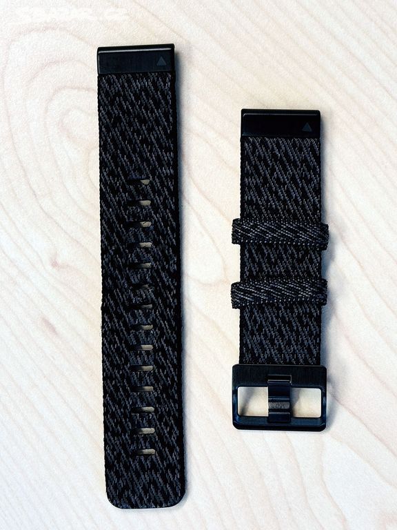řemínek Garmin QuickFit 22 mm, nylonový, černý