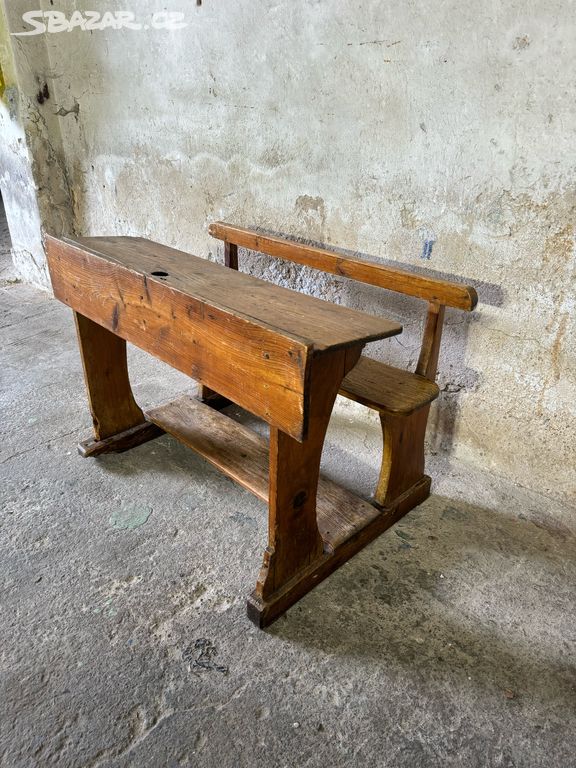 Stará školní lavice (102030)