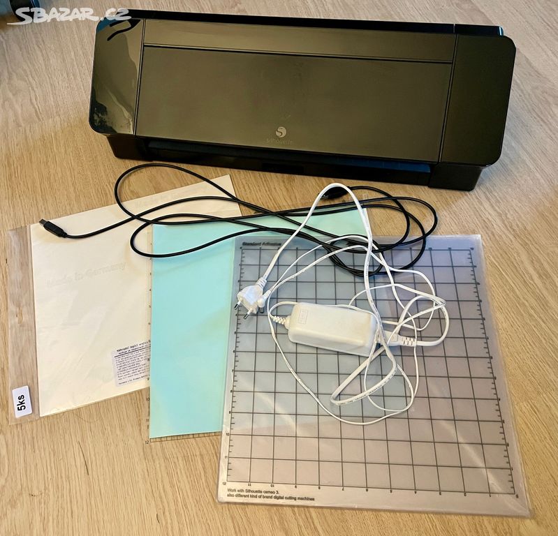 Silhouette Cameo 4 plotter + příslušenství