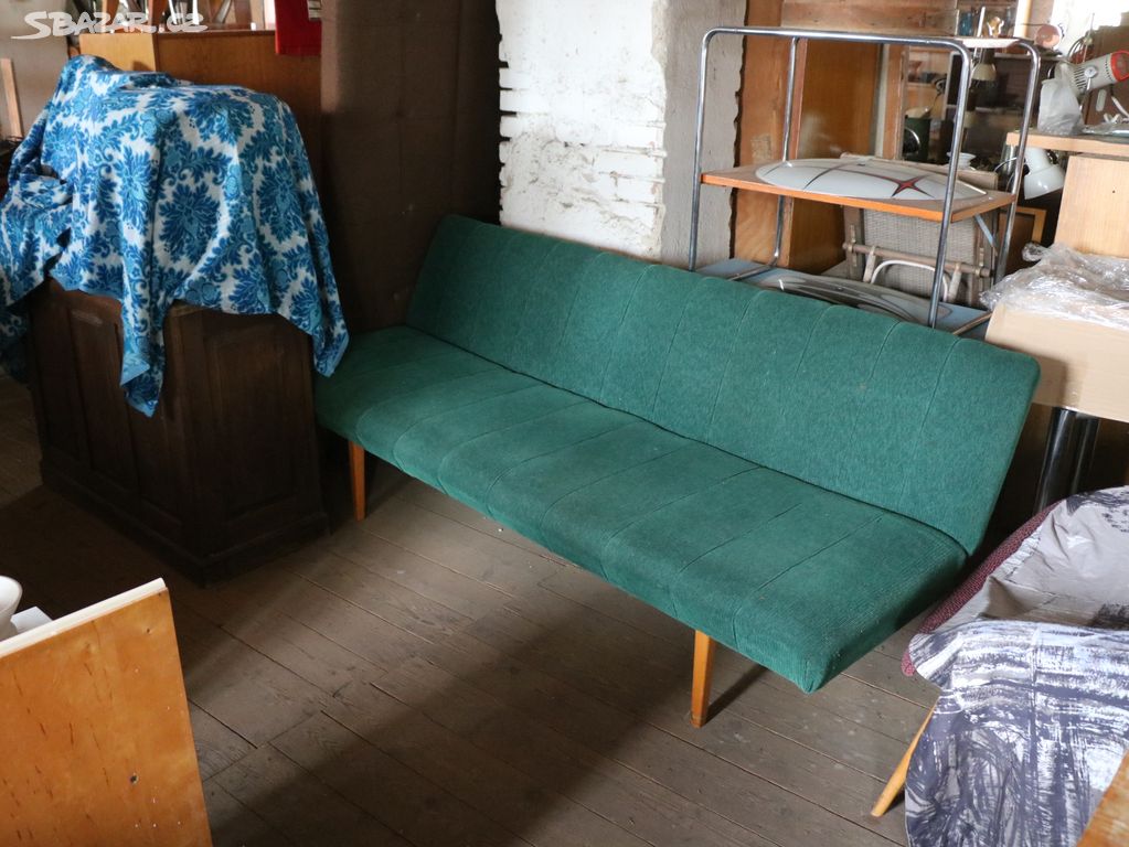 Sofa / lavice / gauč / Navrátil