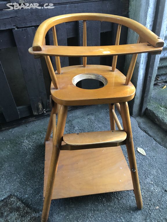 Stará dětská dřevěná rozkládací židlička